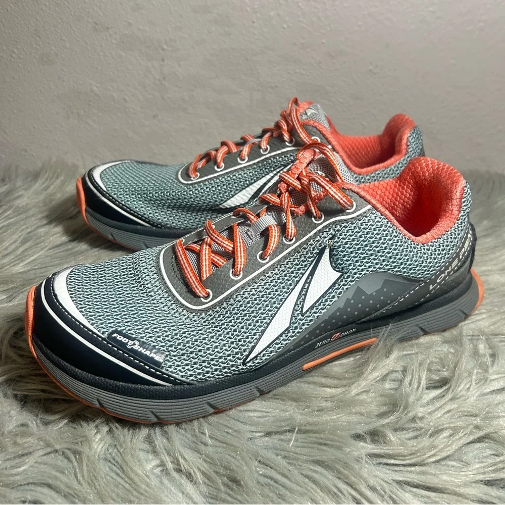 Altra Lone Peak 2.5 Running Black Gray Mesh Red Accents Trail Sneaker Size 7.5